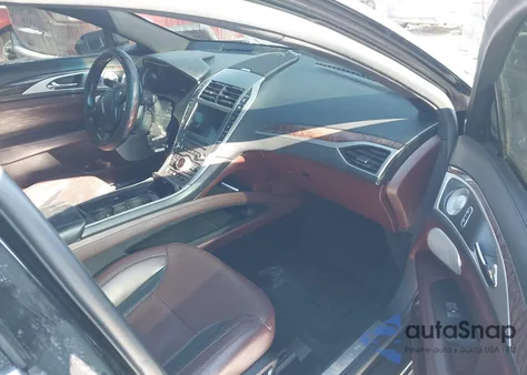 2017 Lincoln Mkz Black Label z USA, uszkodzony, nr VIN 3LN6L5GC4HR654795